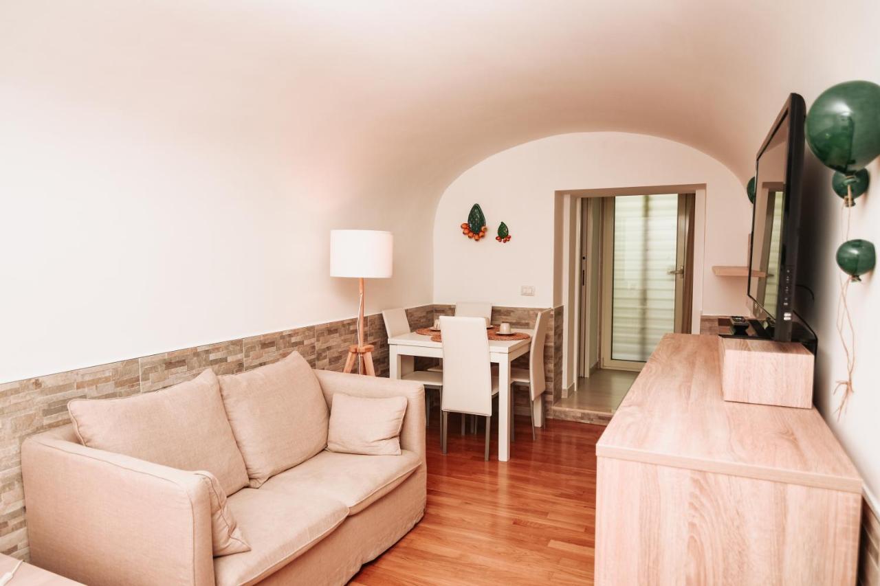 CasaLì - Apulian Charming Apartment Bari Ngoại thất bức ảnh